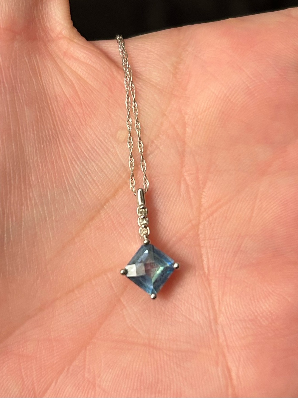 10K white gold genuine aquamarine necklace